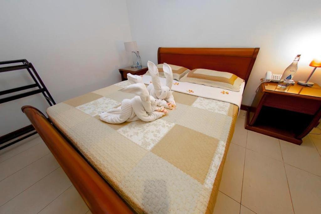 Hotel Villa Viana Marawila Ngoại thất bức ảnh